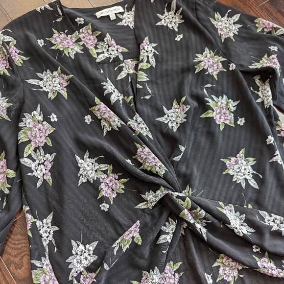 Heartloom Twist Front floral Camille top sz XL - Picture 4 of 6